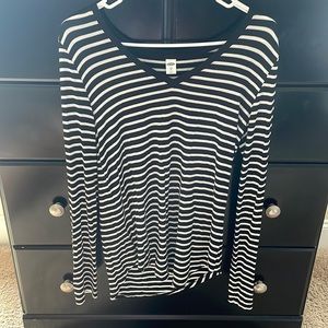Old Navy black and white striped shirt